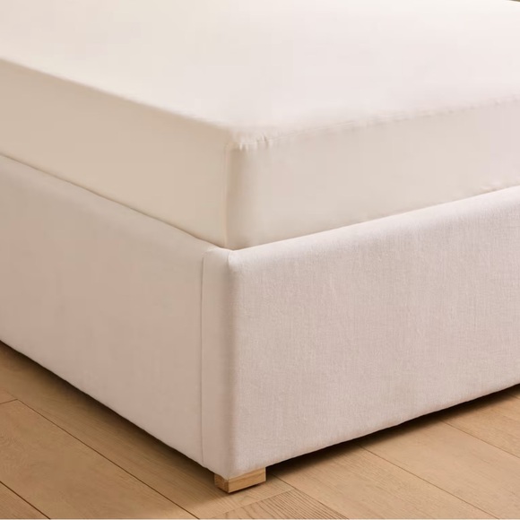 NWT QUINCE Organic Waterproof Mattress Protector King Natural 3827 - Picture 1 of 10